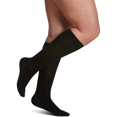 All Season Wool 152ca99 15-20mmhg Womens Closed Toe, Calf Socks - Black, Size A - Image 2