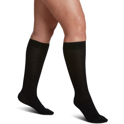 All Season Wool 152ca99 15-20mmhg Womens Closed Toe, Calf Socks - Black, Size A - Image 3