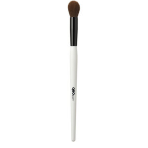 Quo Beauty Fluffy Shadow Brush - Tapered Shape for Targeted Application