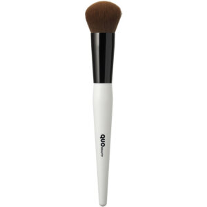 Quo Beauty Rounded Blush Brush - Soft Airbrushed Finish