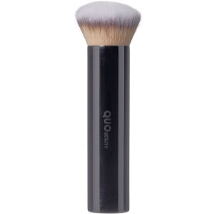 Quo Beauty Angled Buffing Brush - Seamless Foundation Application
