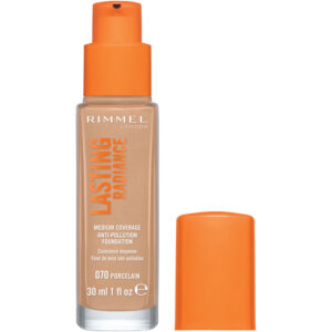Lasting Radiance Foundation - Porcelain 070