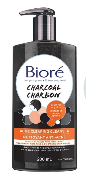 Bioré Charcoal Acne Clearing Cleanser 200 mL