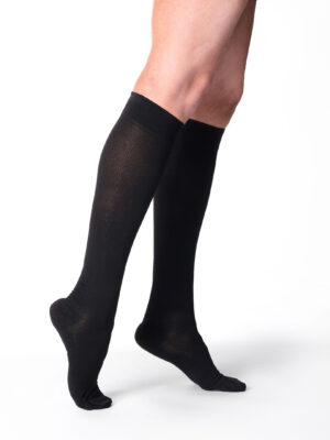 Sigvaris 232cssw99 Knee High 20-30 Women's Black 1 Pair